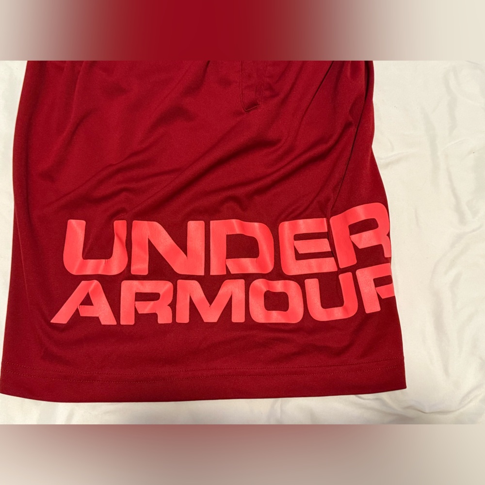 Under Armour Men's Red Athletic Shorts - Picture 2 of 4